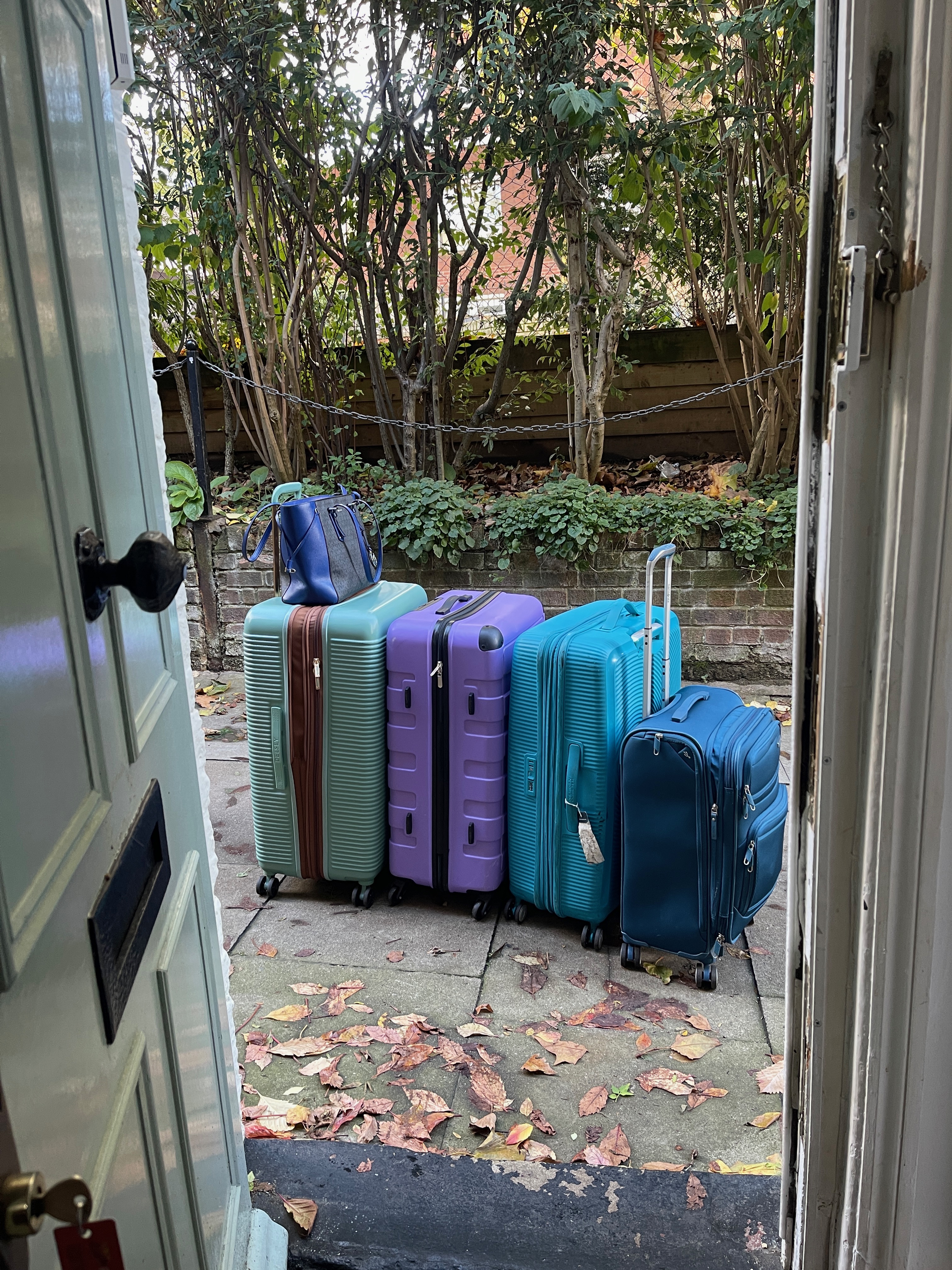 Six Weeks – Somewhere between Here, There and Everywhere.